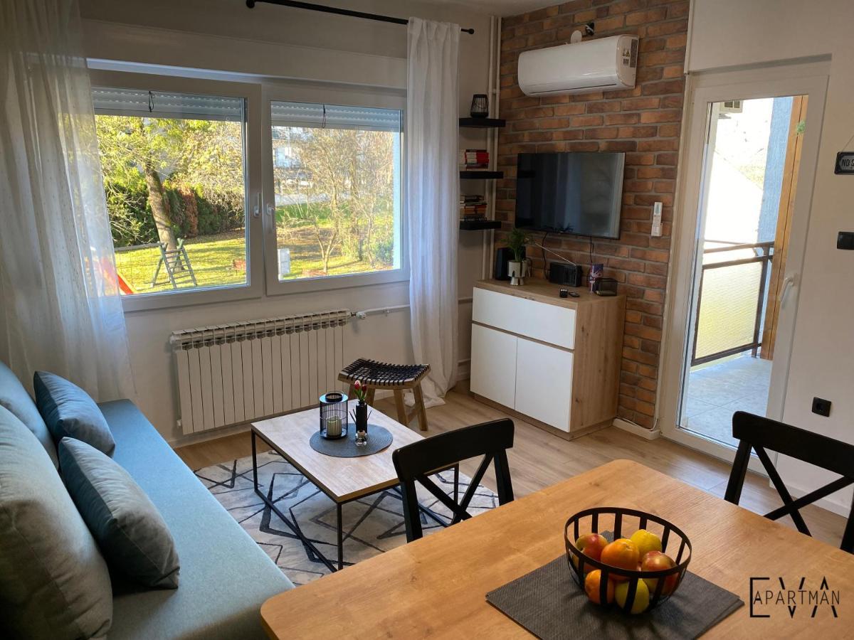 Eva - / Zagreb Apartment