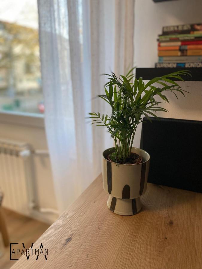 Eva - / Zagreb Apartment