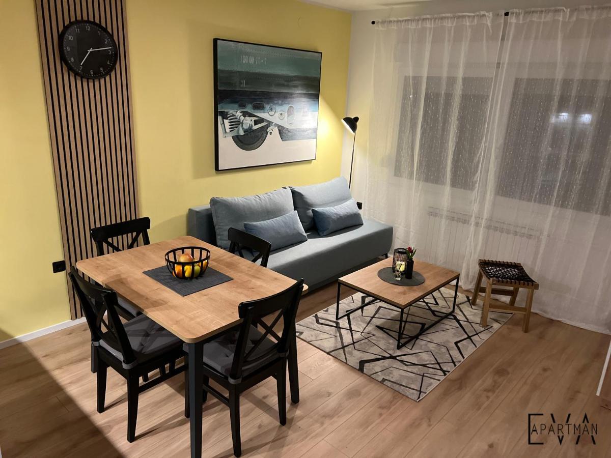 Eva - / Zagreb Apartment *